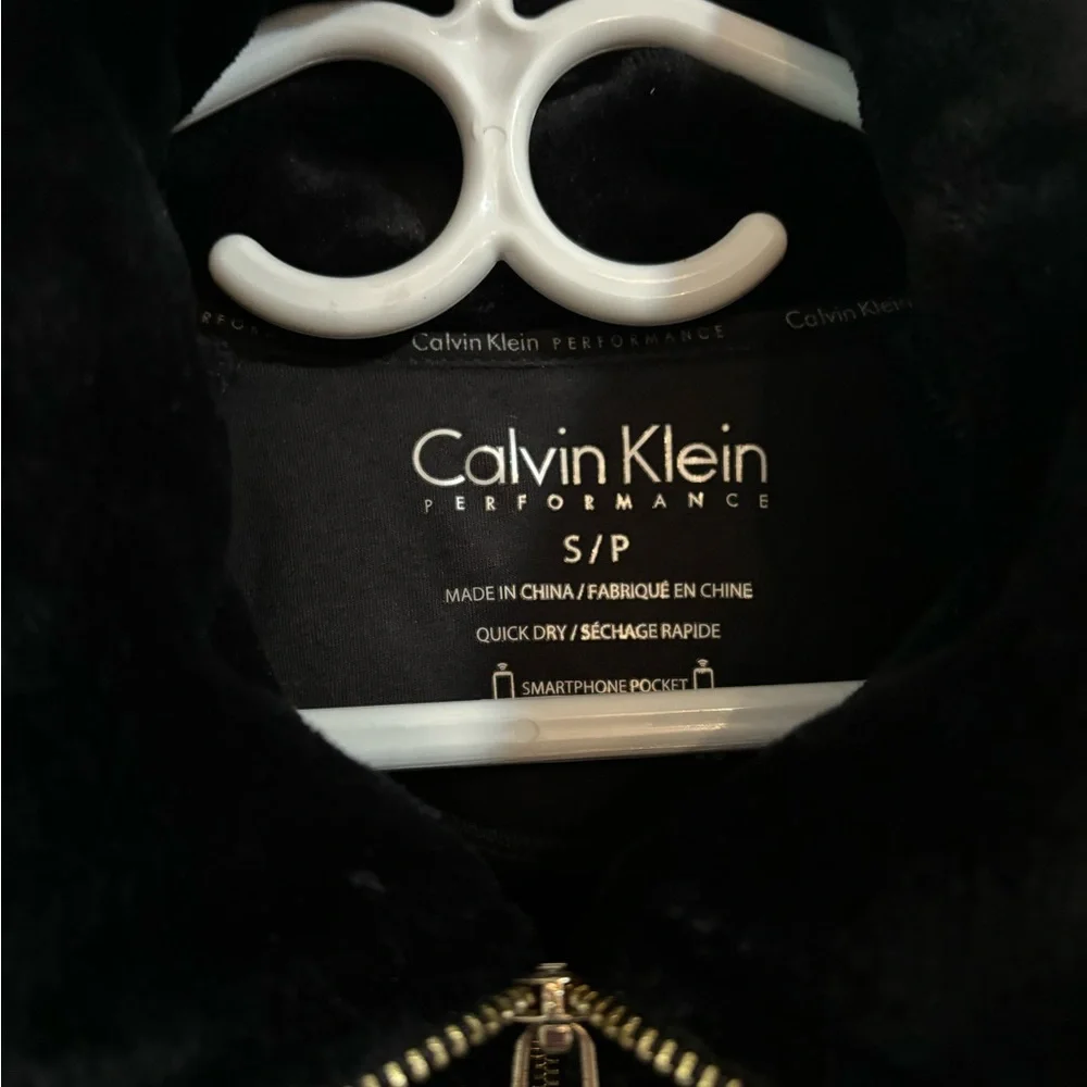 Calvin Klein, Fuzzy Zip Up - Picture 2 of 4
